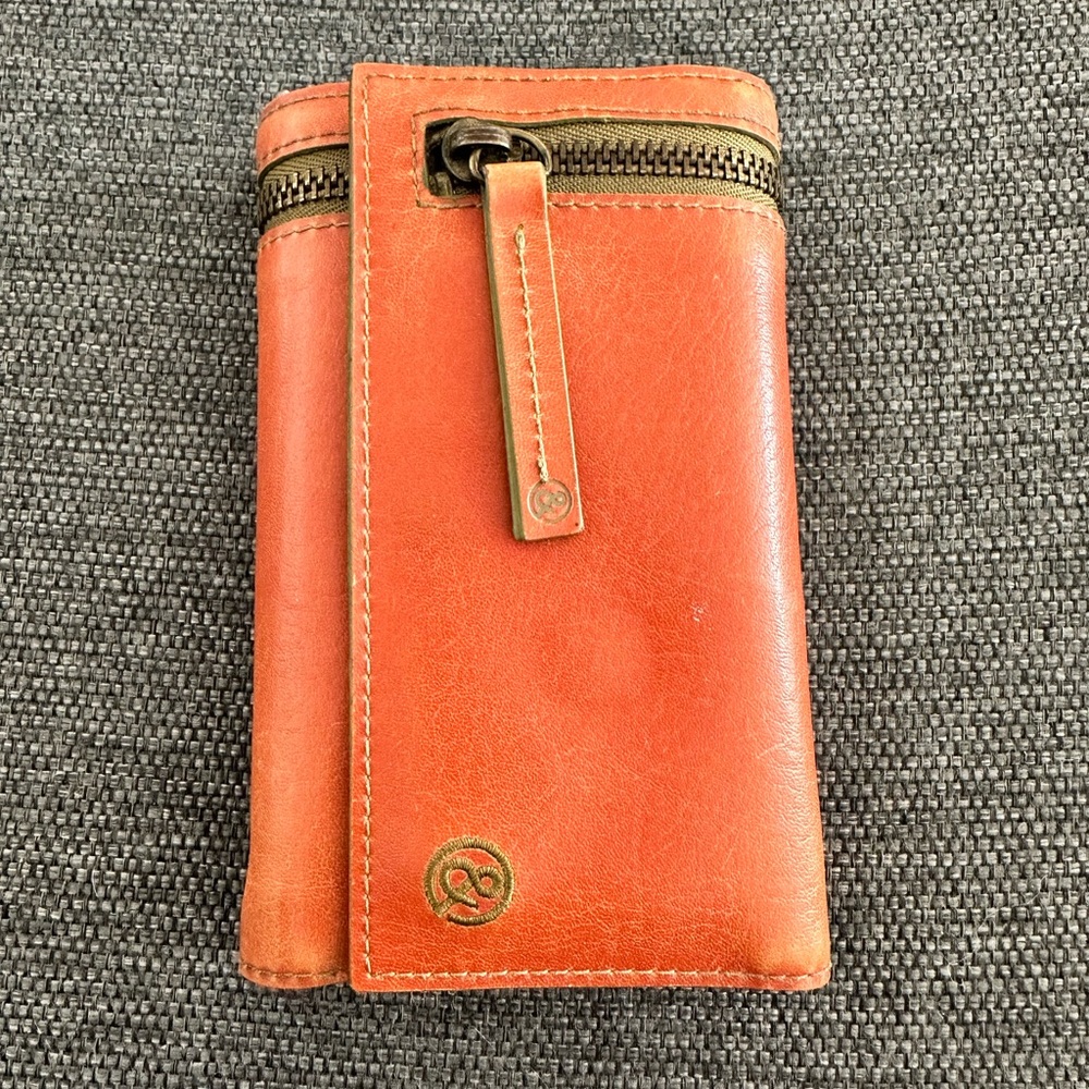 Matt & Nat Orange Vegan Leather Wallet with Zipper